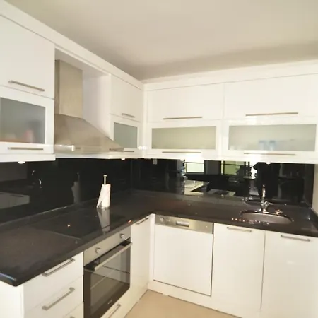 Апартаменты 2+1 В 50 М От Средиземного Моря Для Семейного Отдыха Appartement Alanya