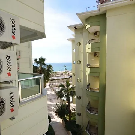 Апартаменты 2+1 В 50 М От Средиземного Моря Для Семейного Отдыха Alanya